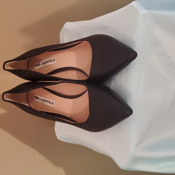 Karl largerfield womans black leather quilted.pumps.size 10. - Picture 1 of 8